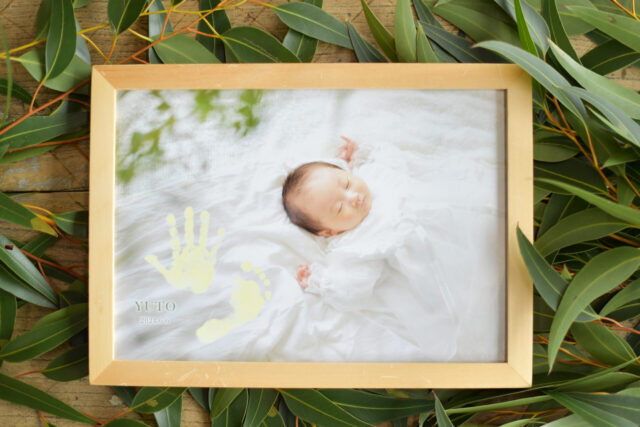 赤ちゃん写真　お宮参り　新生児の手足型