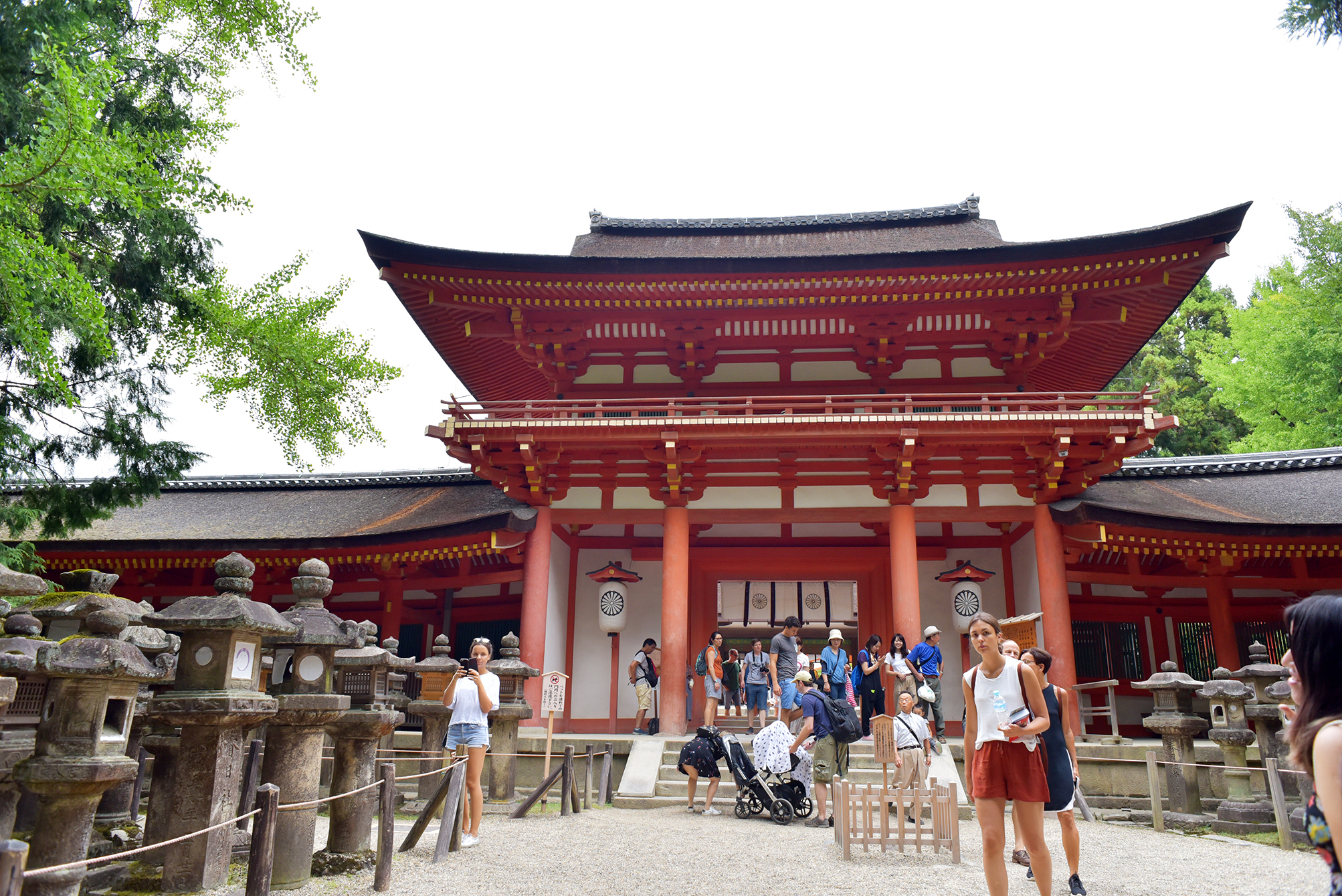 奈良の人はココにお宮参り七五三に行く 春日大社編 春日大社 生駒大社近くのスタジオオレンジ 奈良市の写真館 フォトスタジオ