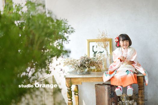 七五三　三歳女の子　奈良　写真館　フォトスタジオ　着物　　